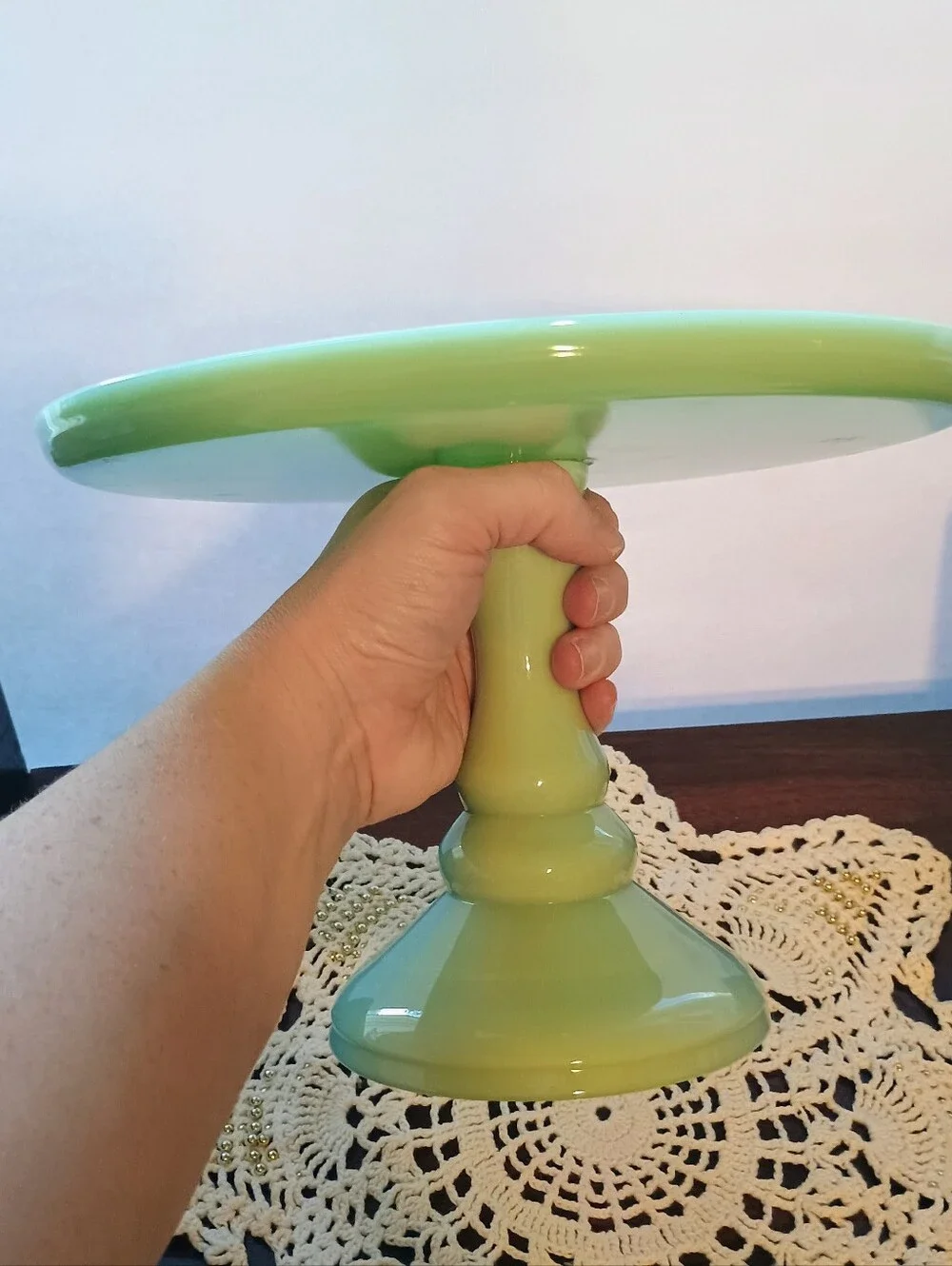 Jadeite Cake Pedestal (10 Inches)